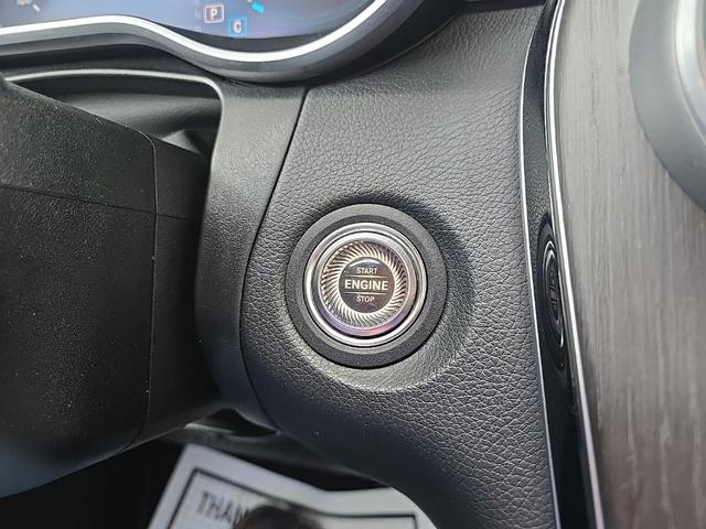 Photo of 2021 Black Mercedes-Benz GLC 300