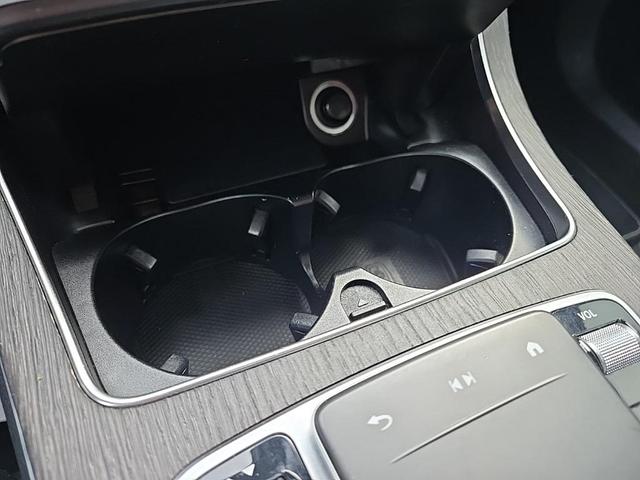 Photo of 2021 Black Mercedes-Benz GLC 300