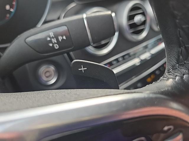 Photo of 2021 Black Mercedes-Benz GLC 300
