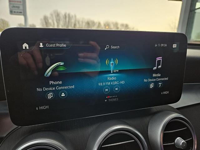Photo of 2021 Black Mercedes-Benz GLC 300