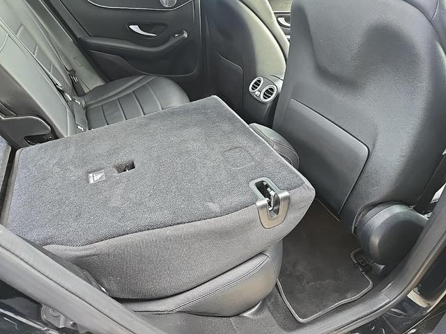 Photo of 2021 Black Mercedes-Benz GLC 300