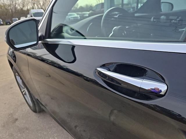 Photo of 2021 Black Mercedes-Benz GLC 300