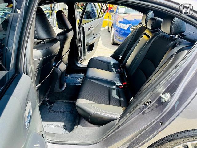 Photo of 2017 Modern Steel Metallic Honda Accord