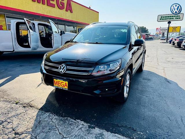Photo of 2017 Deep Black Pearl Volkswagen Tiguan