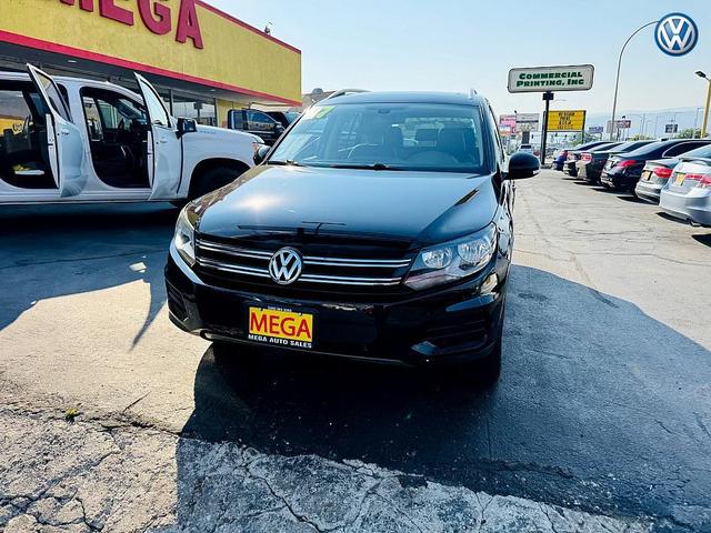 Photo of 2017 Deep Black Pearl Volkswagen Tiguan