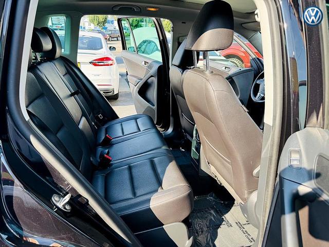 Photo of 2017 Deep Black Pearl Volkswagen Tiguan