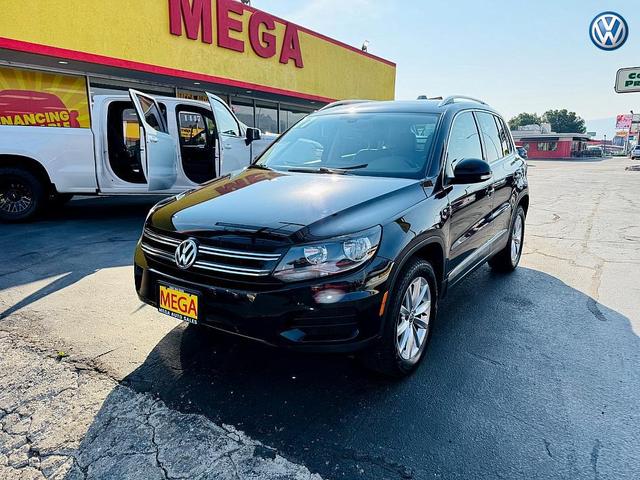 Photo of 2017 Deep Black Pearl Volkswagen Tiguan