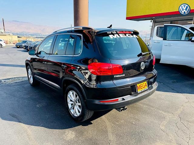Photo of 2017 Deep Black Pearl Volkswagen Tiguan