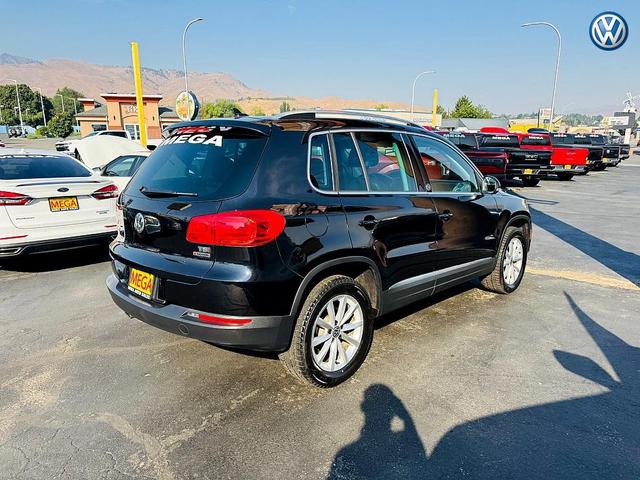 Photo of 2017 Deep Black Pearl Volkswagen Tiguan