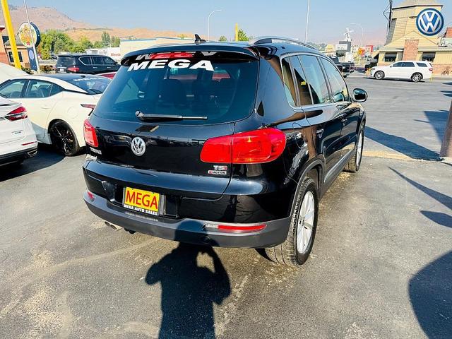 Photo of 2017 Deep Black Pearl Volkswagen Tiguan