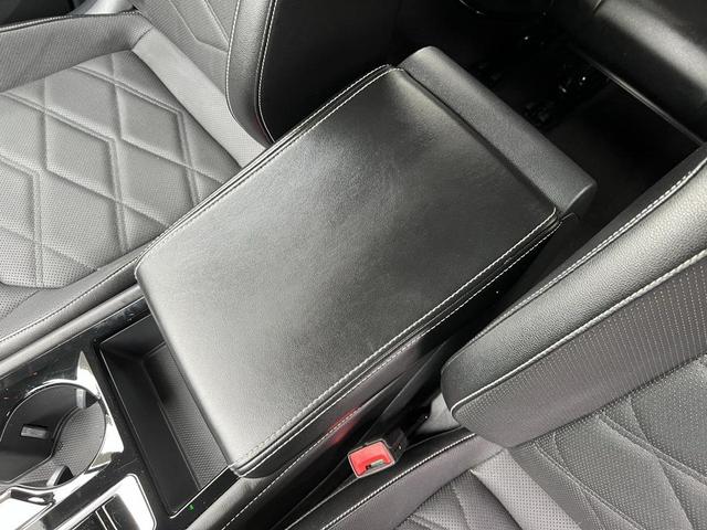 Photo of 2024 Deep Black Pearl Volkswagen Atlas