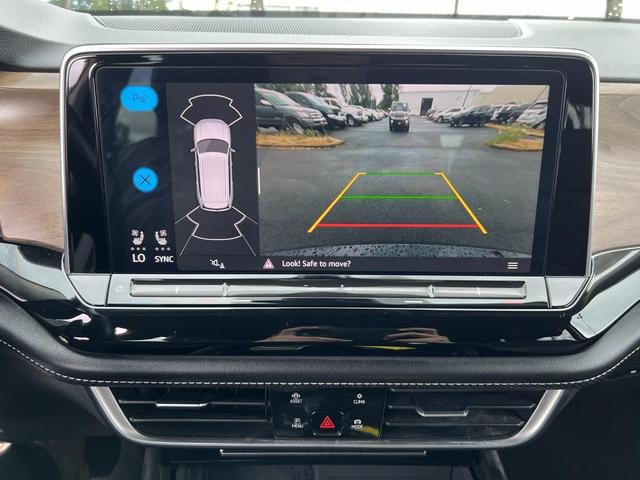 Photo of 2024 Deep Black Pearl Volkswagen Atlas