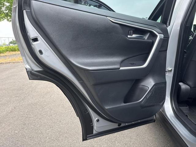 Photo of 2022 Silver Sky Metallic/Midnight Black Metallic Toyota RAV4 Hybrid
