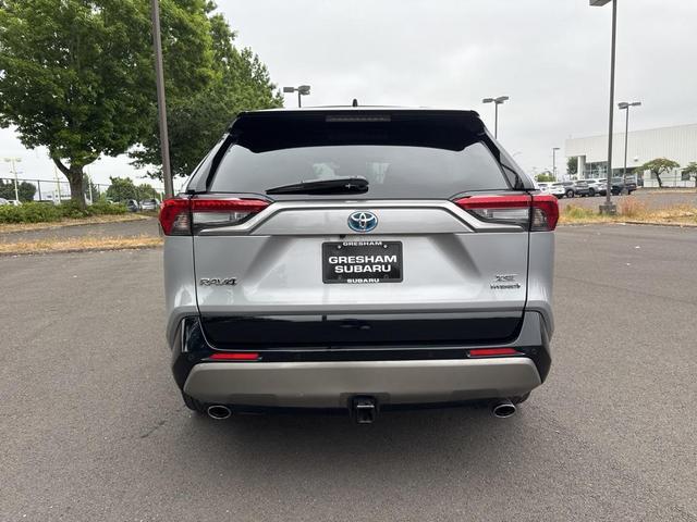 Photo of 2022 Silver Sky Metallic/Midnight Black Metallic Toyota RAV4 Hybrid
