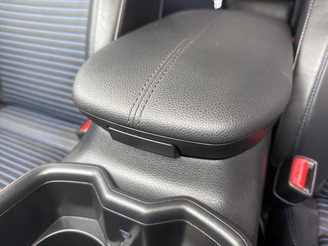 Photo of 2022 Silver Sky Metallic/Midnight Black Metallic Toyota RAV4 Hybrid