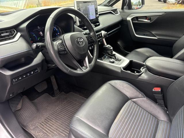 Photo of 2022 Silver Sky Metallic/Midnight Black Metallic Toyota RAV4 Hybrid