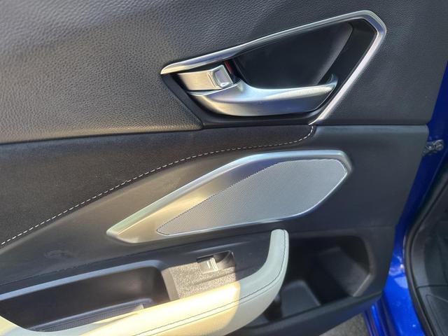 Photo of 2022 Apex Blue Pearl Acura RDX