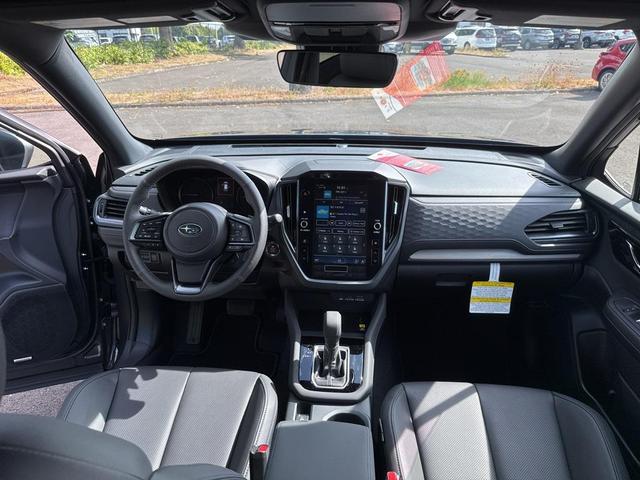 Photo of 2025 Magnetite Gray Metallic Subaru Forester