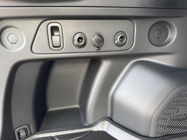 Photo of 2025 Magnetite Gray Metallic Subaru Forester