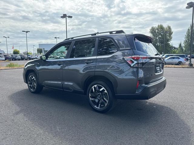 Photo of 2025 Magnetite Gray Metallic Subaru Forester