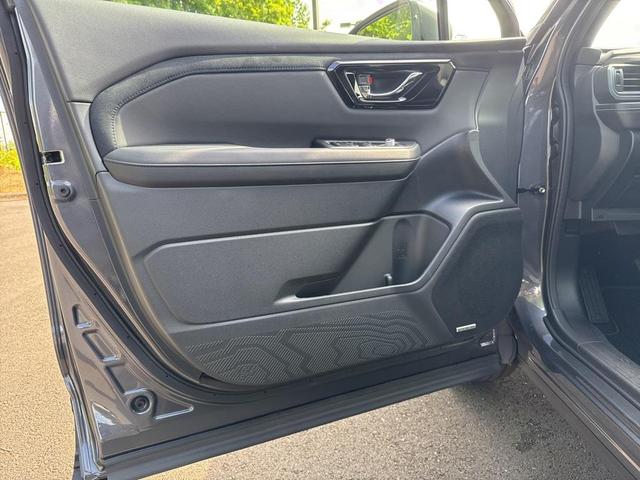 Photo of 2025 Magnetite Gray Metallic Subaru Forester