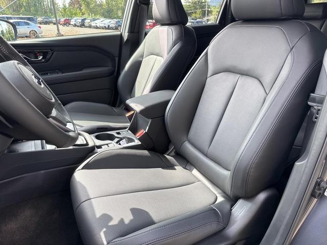 Photo of 2025 Magnetite Gray Metallic Subaru Forester