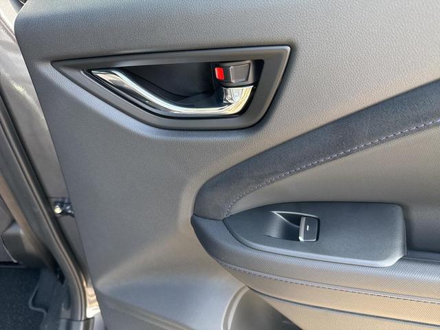 Photo of 2025 Magnetite Gray Metallic Subaru Forester