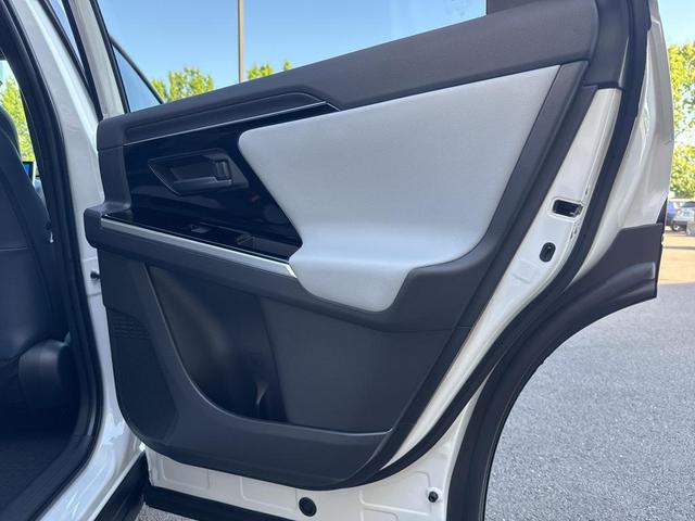 Photo of 2025 Cosmic White Pearl Subaru Solterra