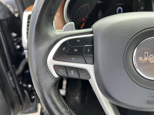 Photo of 2019 Diamond Black Crystal Pearlcoat Jeep Grand Cherokee