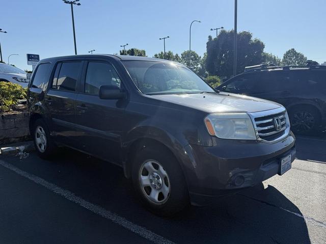 Photo of 2012 Dark Amber Metallic Honda Pilot