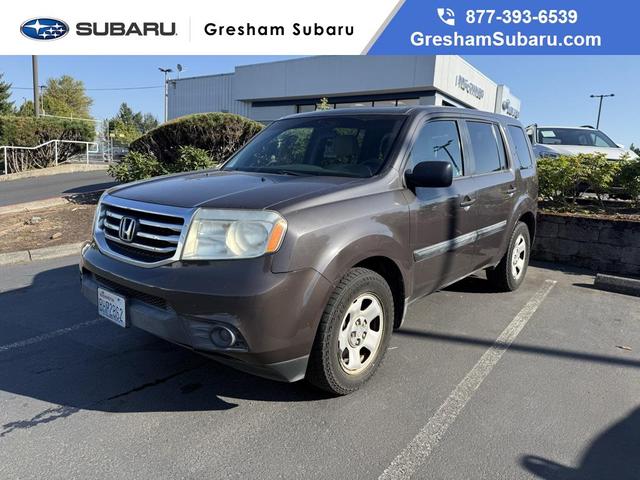 Photo of 2012 Dark Amber Metallic Honda Pilot