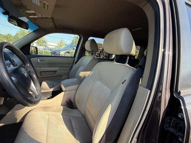 Photo of 2012 Dark Amber Metallic Honda Pilot