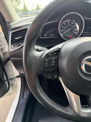 Photo of 2015 Snowflake White Pearl Mica Mazda Mazda3