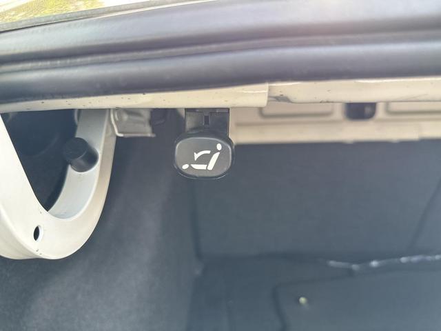 Photo of 2015 Snowflake White Pearl Mica Mazda Mazda3