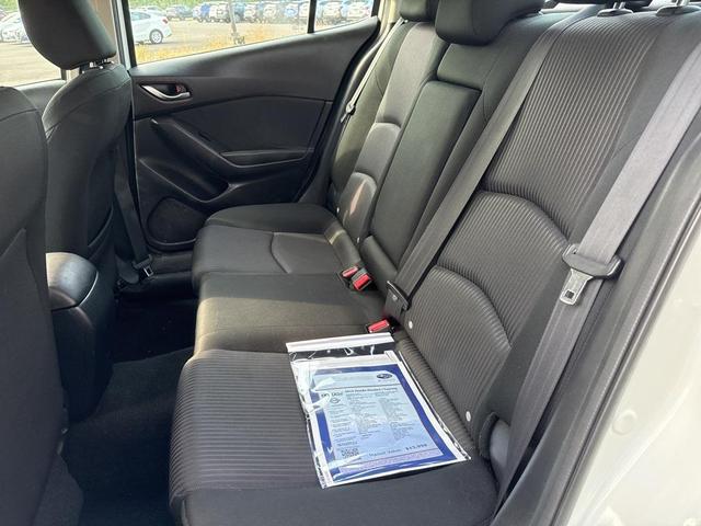 Photo of 2015 Snowflake White Pearl Mica Mazda Mazda3