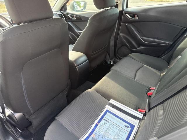 Photo of 2015 Snowflake White Pearl Mica Mazda Mazda3