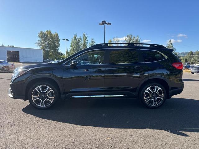 Photo of 2023 Crystal Black Silica Subaru Ascent