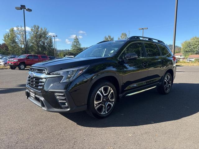 Photo of 2023 Crystal Black Silica Subaru Ascent