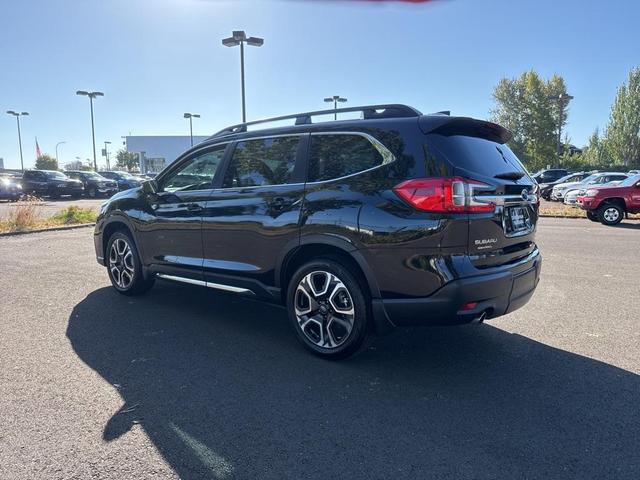 Photo of 2023 Crystal Black Silica Subaru Ascent