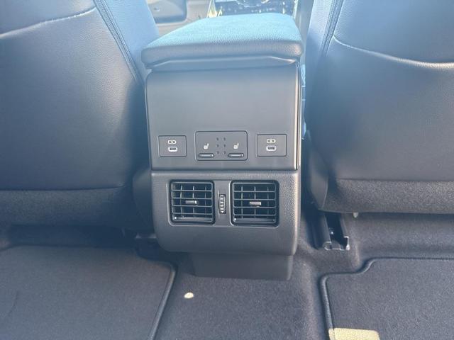 Photo of 2025 Smoked Carbon Subaru Solterra