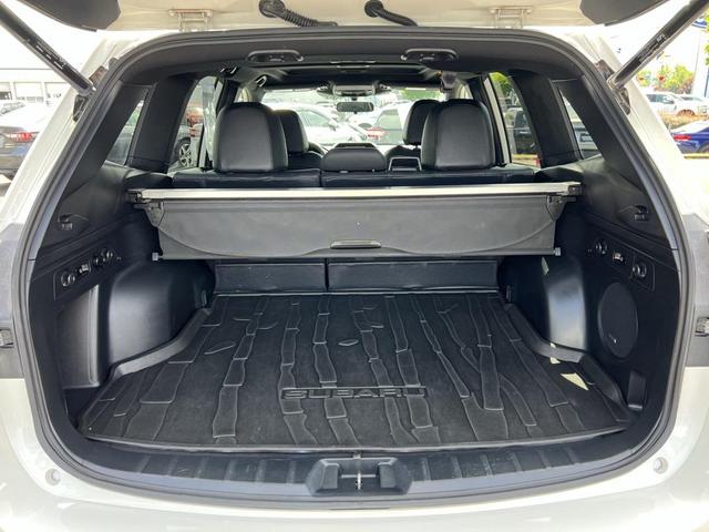 Photo of 2024 Crystal White Pearl Subaru Forester