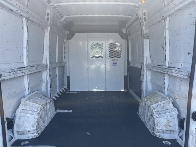 Photo of 2019 Bright White Clearcoat RAM ProMaster 1500