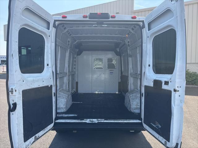 Photo of 2019 Bright White Clearcoat RAM ProMaster 1500