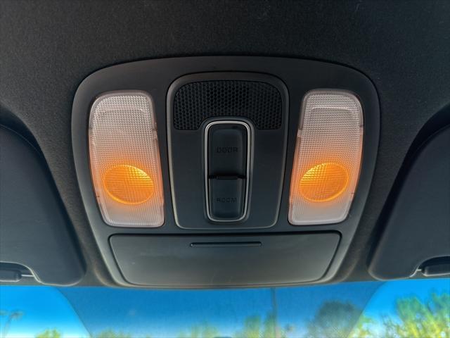 Photo of 2015 Bright Silver Kia Soul