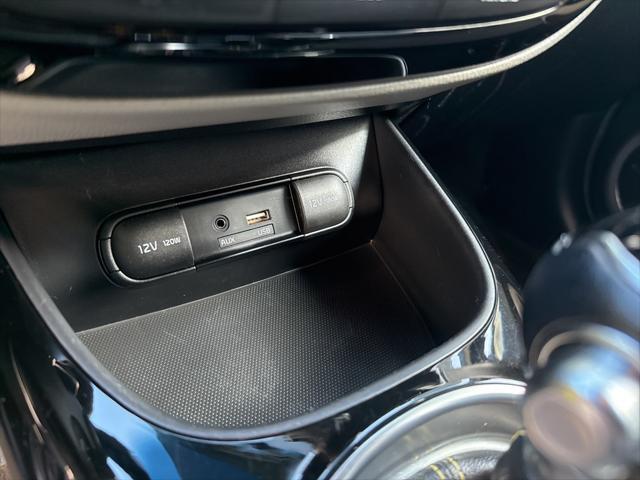Photo of 2015 Bright Silver Kia Soul
