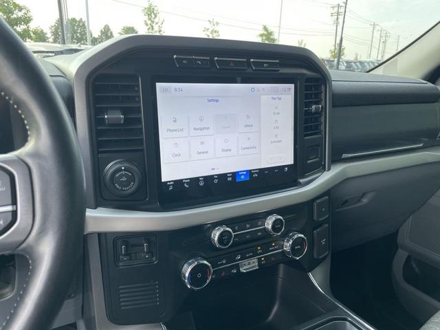 Photo of 2023 AGATE BLACK METALLIC Ford F-150 Lightning