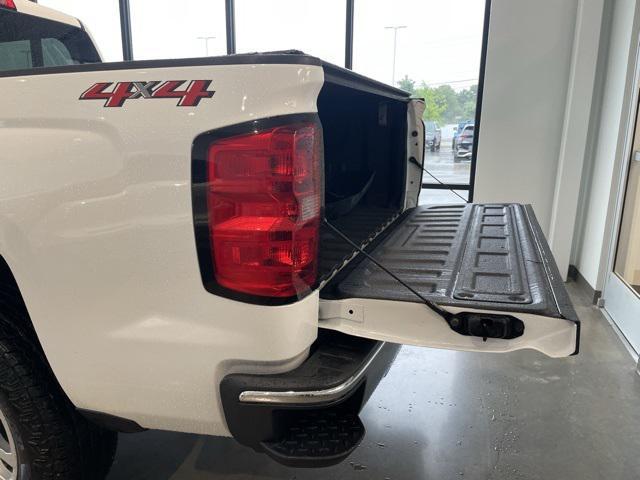 Photo of 2018 Summit White Chevrolet Silverado 1500