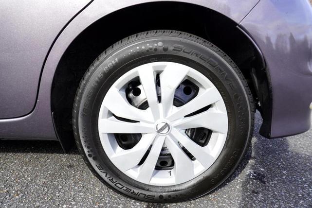 Photo of 2018 Gun Metallic Nissan Versa Note