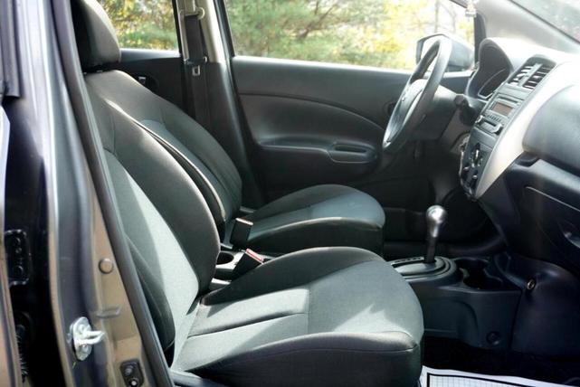 Photo of 2018 Gun Metallic Nissan Versa Note