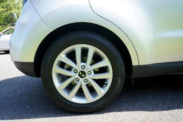 Photo of 2019 Silver Kia Soul